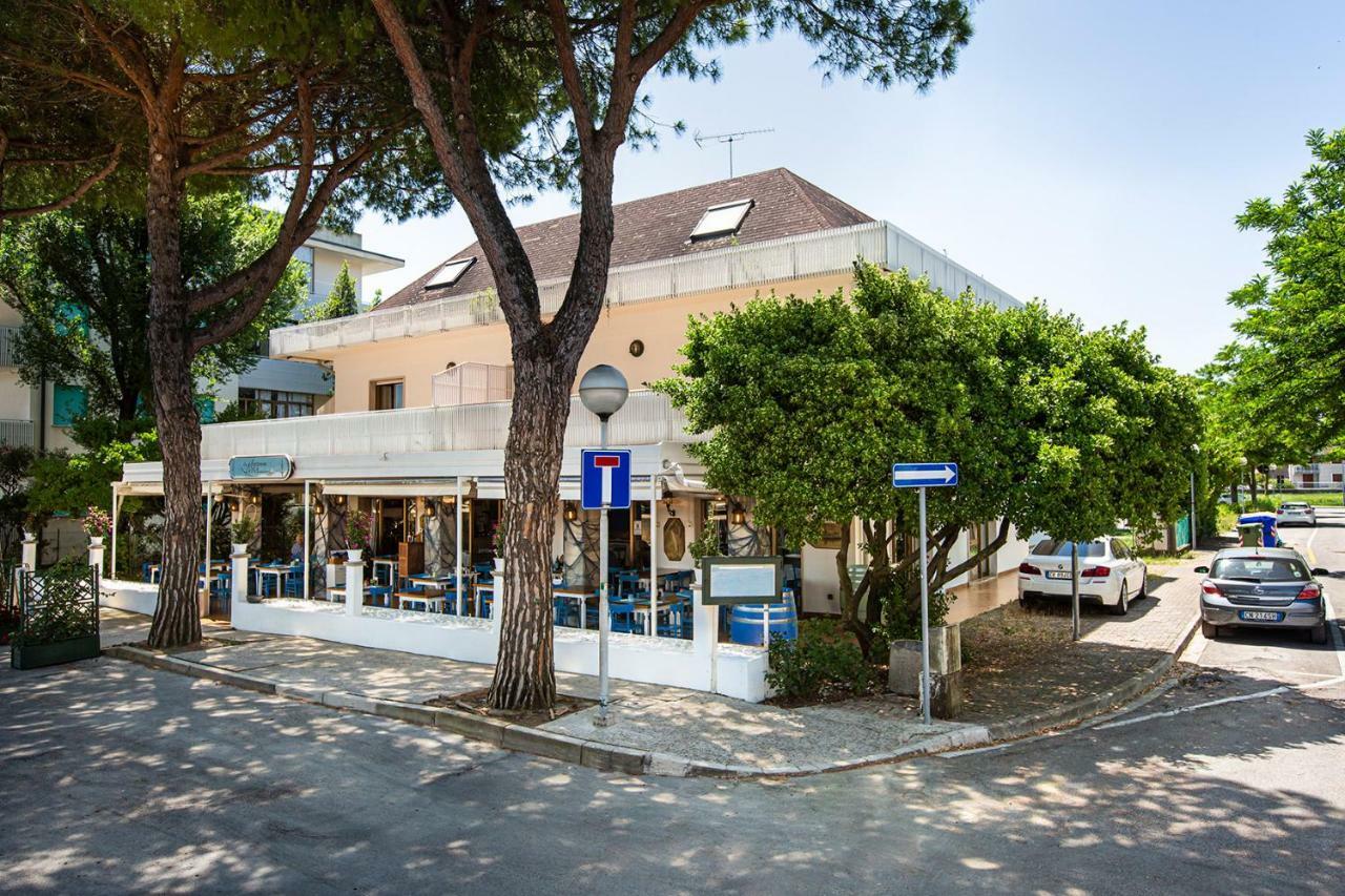 Villa Maranese 利尼亚诺萨比亚多罗 外观 照片
